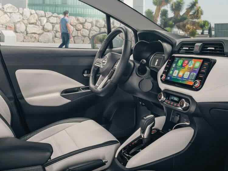 Nissan versa diseño interior